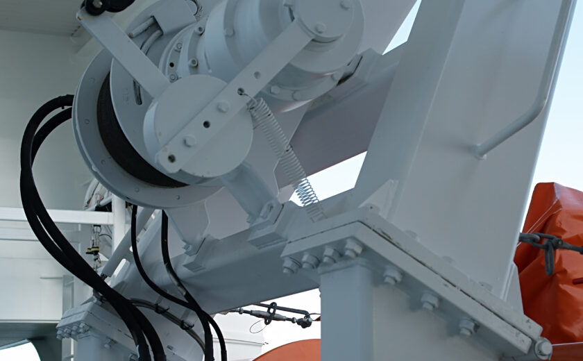 Lifeboat davit winch and release gear — MSC.402(96) inspection and 110% SWL load test